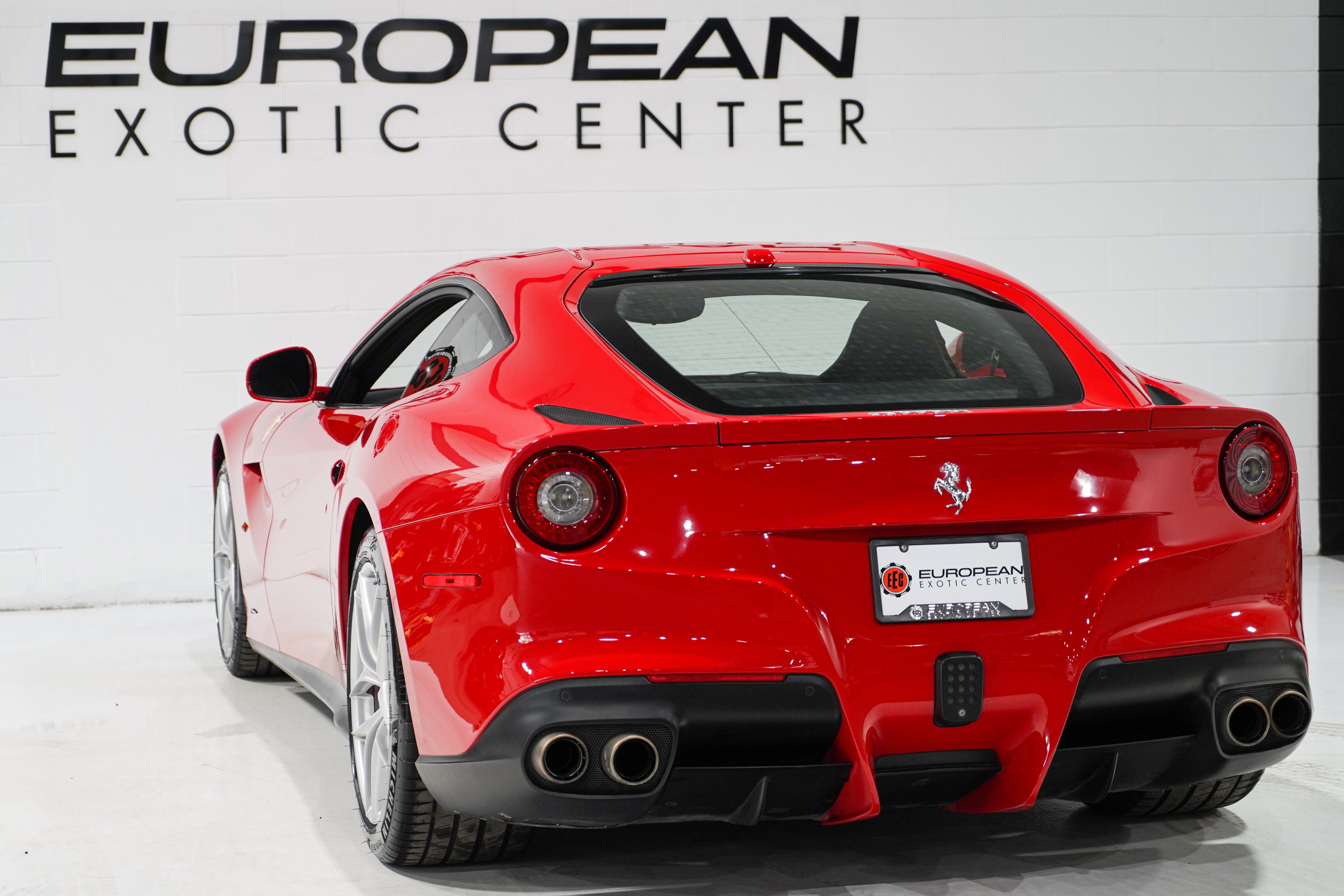 Used 2015 Ferrari F12 Berlinetta RWD image 37