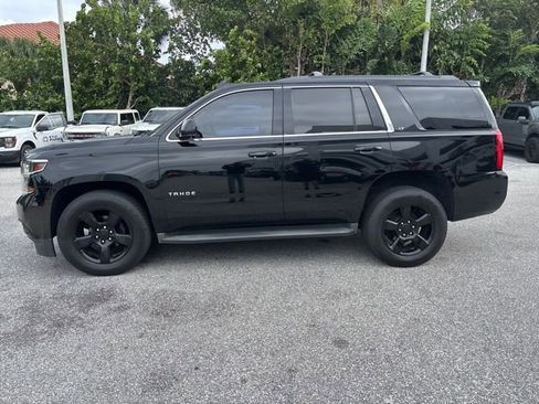 Used 2017 Chevrolet Tahoe LT w/ LT Midnight Edition image 4