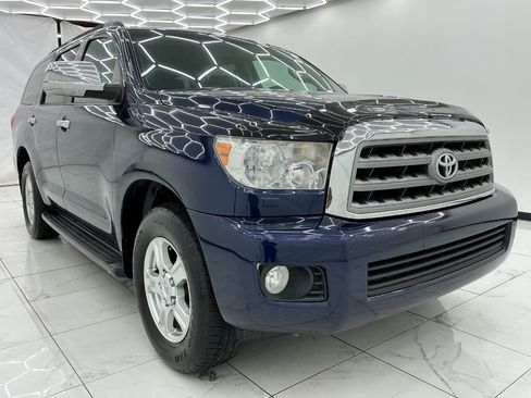 Used 2008 Toyota Sequoia Limited AWD/4WD image 3