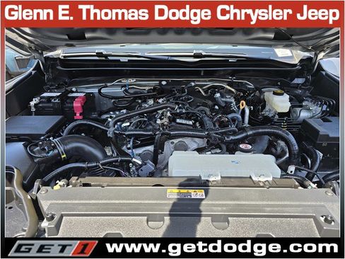 Used 2025 Toyota Tacoma SR5 AWD/4WD image 21