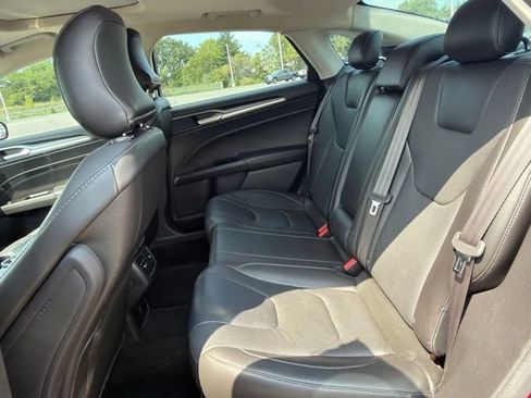 Used 2016 Ford Fusion Titanium FWD image 14