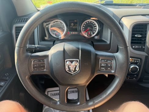 Used 2019 RAM 1500 Express w/ Express Value Package AWD/4WD image 13