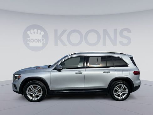 Used 2020 Mercedes-Benz GLB 250 4MATIC image 2