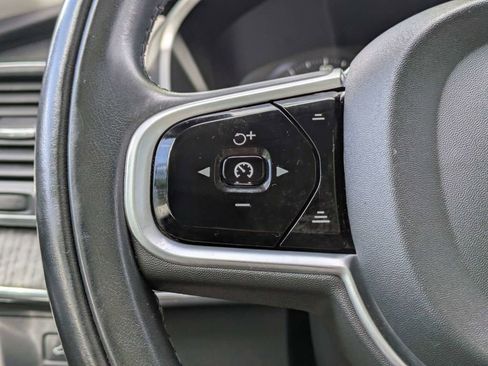 Used 2020 Volvo XC90 T6 Momentum AWD/4WD image 36