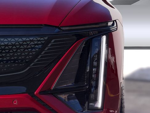 New 2026 Cadillac Lyriq V AWD/4WD image 9