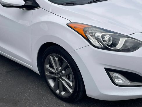 Used 2016 Hyundai Elantra GT w/ Option Group 03 FWD image 11