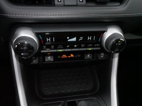 Certified 2025 Toyota RAV4 XLE Premium image 23