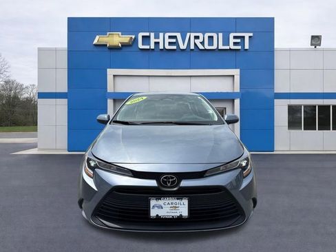 Used 2024 Toyota Corolla LE FWD image 2