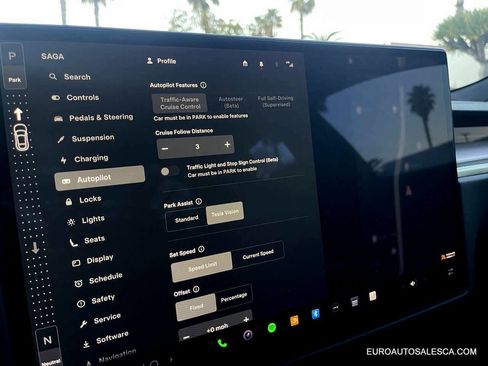 Used 2022 Tesla Model S Plaid image 32