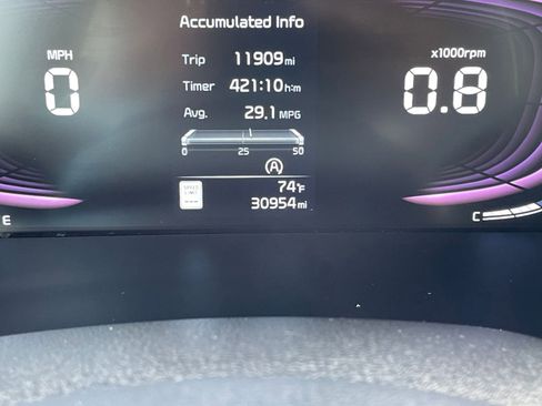 Used 2025 Kia Soul LX w/ LX Technology Package image 38