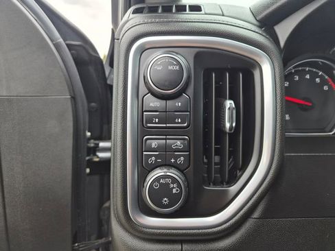 Used 2020 Chevrolet Silverado 1500 RST AWD/4WD image 18