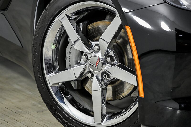 Used 2014 Chevrolet Corvette Stingray Coupe w/ 3LT Preferred Equipment Group RWD image 4