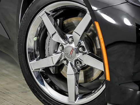 Used 2014 Chevrolet Corvette Stingray Coupe w/ 3LT Preferred Equipment Group RWD image 4