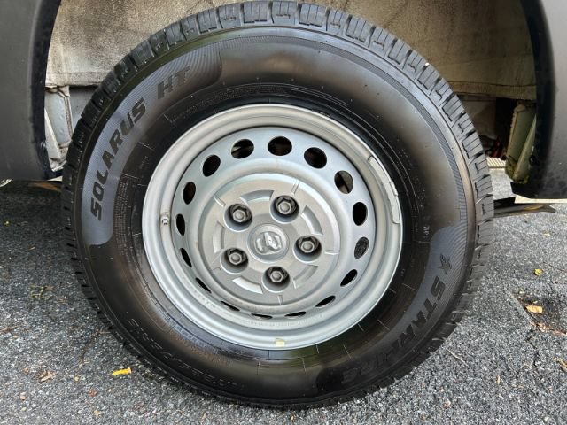 Used 2025 RAM ProMaster 2500 w/ Convenience Group FWD image 38