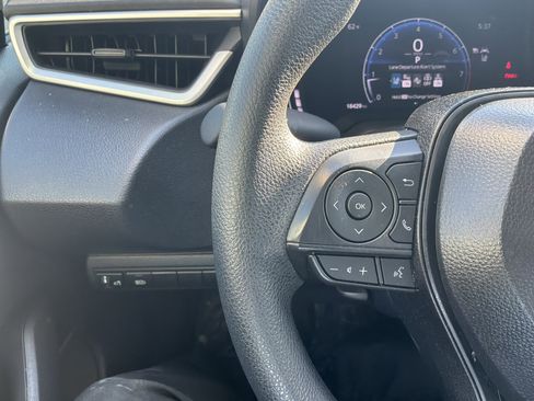 Used 2026 Toyota Corolla LE image 19