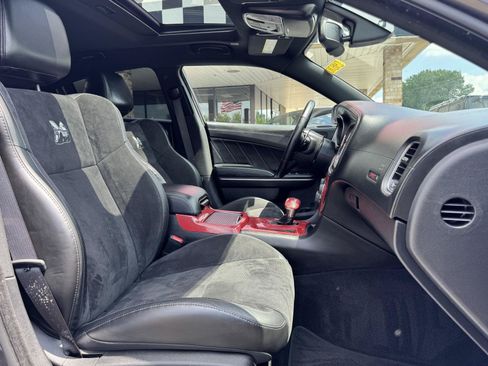 Used 2020 Dodge Charger Scat Pack w/ Plus Group RWD image 27