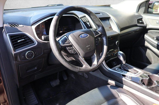 Used 2017 Ford Edge SEL w/ Equipment Group 201A FWD image 12