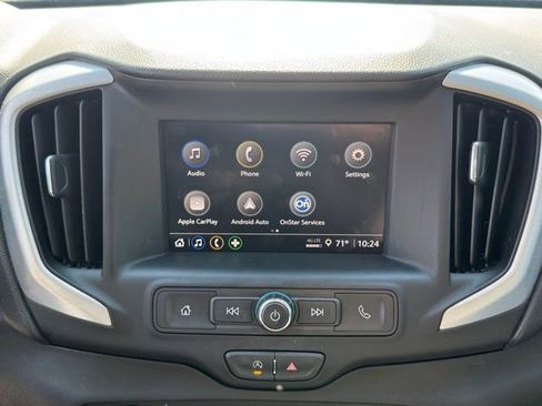 Used 2024 GMC Terrain SLE w/ Driver Convenience Package image 15