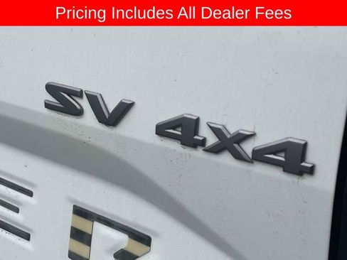 Used 2022 Nissan Frontier SV AWD/4WD image 9