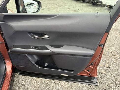 Used 2025 Lexus UX 300h AWD image 13