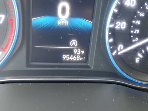 Used 2023 Hyundai Kona SEL AWD/4WD image 13