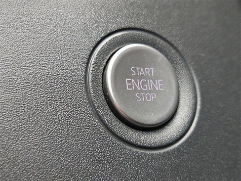 Used 2022 Volkswagen ID.4 Pro image 28