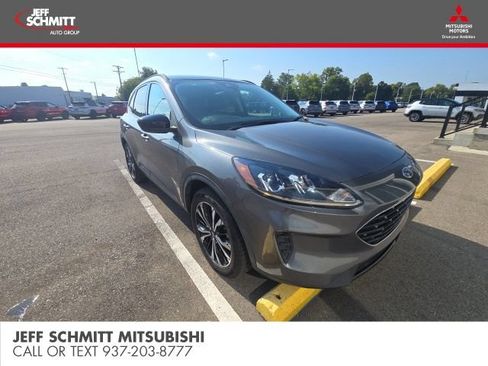 Used 2021 Ford Escape SE w/ SE Sport Appearance Package AWD/4WD image 1