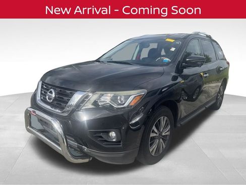 Used 2018 Nissan Pathfinder SL AWD/4WD image 2