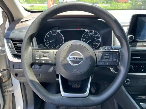 Used 2021 Nissan Rogue S AWD/4WD image 14