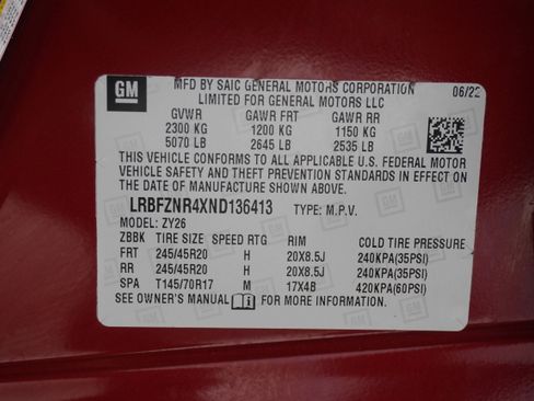 Used 2022 Buick Envision Essence w/ Sport Touring Package FWD image 33