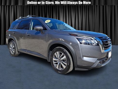 Used 2024 Nissan Pathfinder SL w/ Cargo Package AWD/4WD image 1