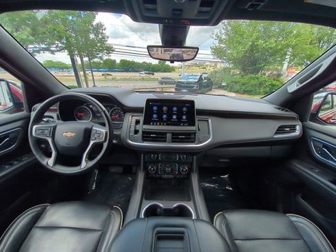 Used 2021 Chevrolet Tahoe Premier w/ Premium Package image 19