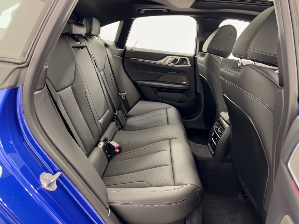Used 2026 BMW M440i w/ Premium Package RWD image 28