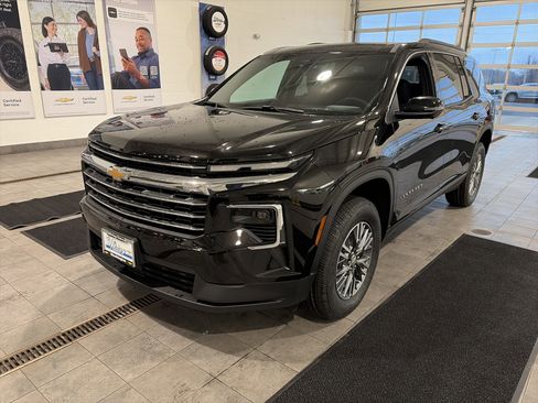 New 2026 Chevrolet Traverse LT w/ Driver Confidence Package image 9