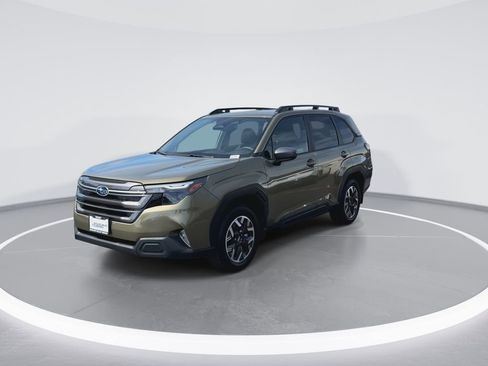 New 2026 Subaru Forester Premium AWD/4WD image 3