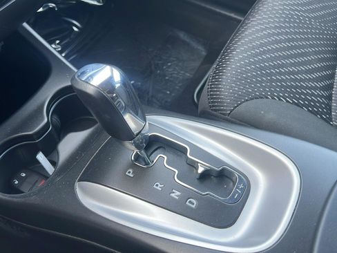 Used 2019 Dodge Journey SE image 10