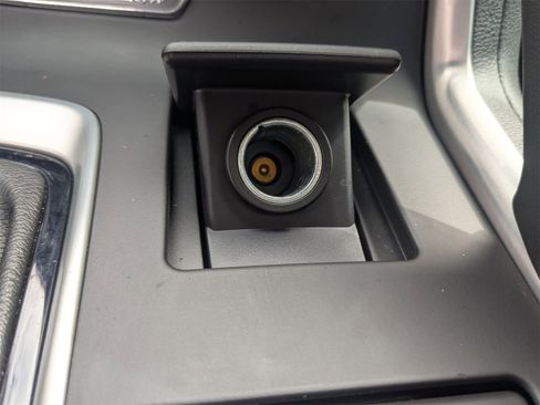 Used 2019 Chevrolet Corvette Stingray Coupe w/ Battery Protection Package image 19