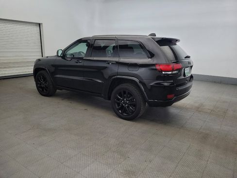 Used 2021 Jeep Grand Cherokee Laredo X AWD/4WD image 3