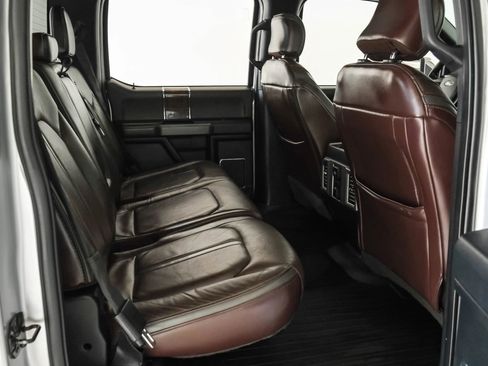 Used 2015 Ford F150 Platinum w/ Equipment Group 701A Luxury RWD image 31