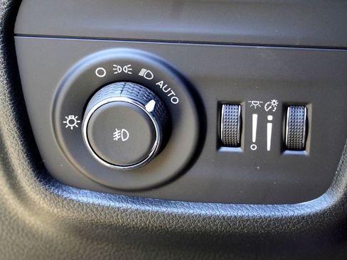 New 2025 Jeep Grand Cherokee L Limited image 16