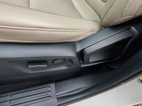 Used 2020 Ford Ranger Lariat w/ Equipment Group 501A Mid image 14