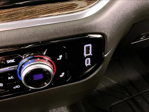 Used 2024 GMC Sierra 1500 Elevation RWD image 16