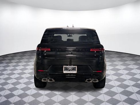 New 2026 Land Rover Range Rover Sport Dynamic SE AWD/4WD image 7