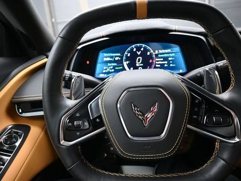 Used 2025 Chevrolet Corvette Stingray Preferred Conv w/ Z51 Performance Package RWD image 8