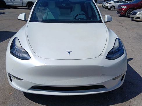 Used 2020 Tesla Model Y Long Range AWD/4WD image 8