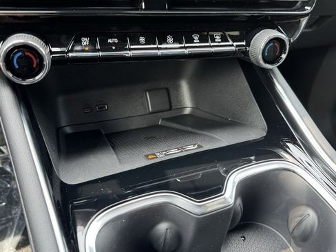 New 2026 Chevrolet Traverse LT w/ Driver Confidence Package image 11