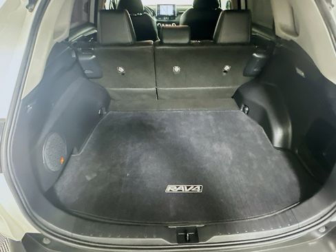 Used 2019 Toyota RAV4 Limited w/ Cold Weather Package image 29