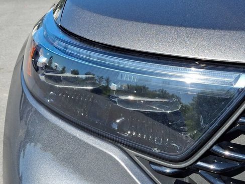 Used 2023 Ford Explorer ST-Line w/ Class IV Trailer Tow Package AWD/4WD image 12