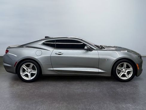 Used 2024 Chevrolet Camaro LT image 6