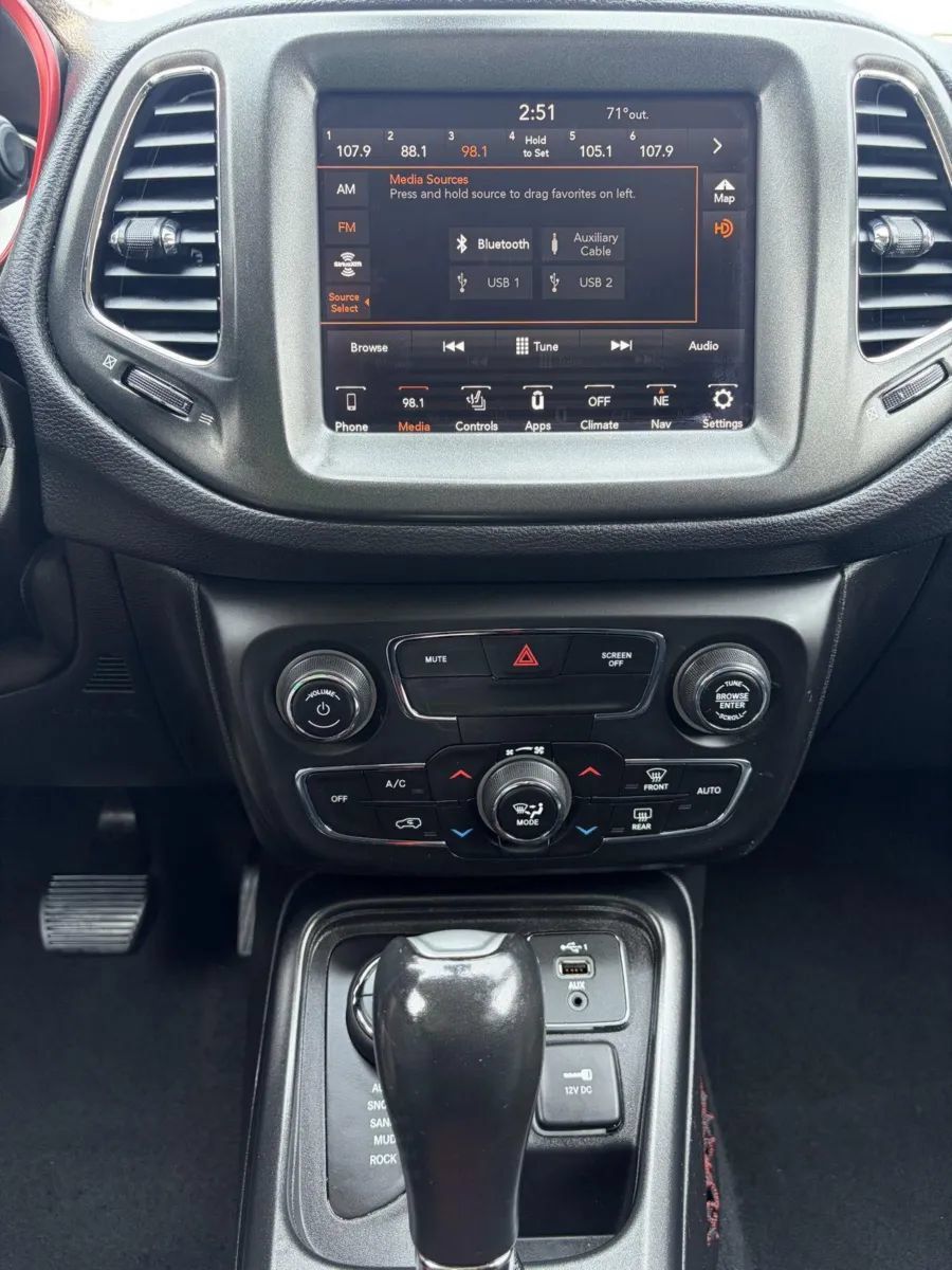 Used 2020 Jeep Compass Trailhawk w/ Cold Weather Group AWD/4WD image 20